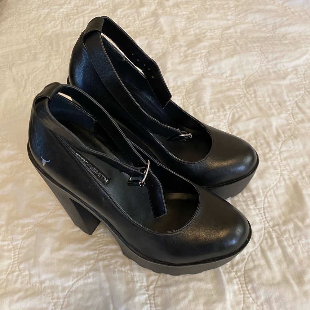 Platform shoes